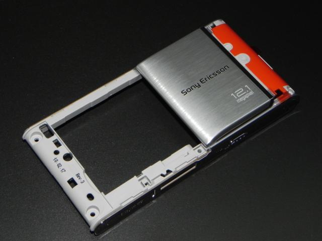 Sony Ericsson Satio U1 MiddleCover/BackCover silver ORIGINAL